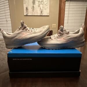 Brooks Revel 5 Women 10 Running Shoes Oyster Lotus Metallic Silver Sneaker